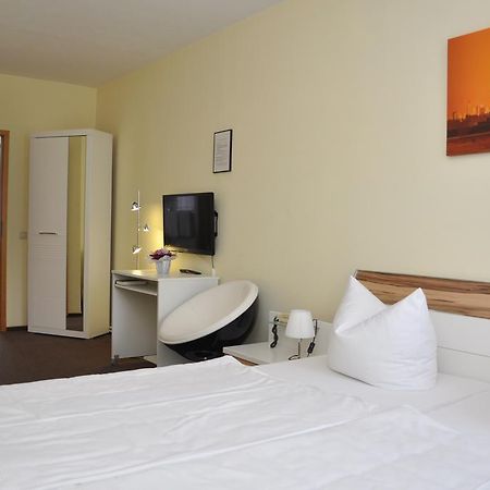 Hotel An Der Kapelle Meiningen Ngoại thất bức ảnh