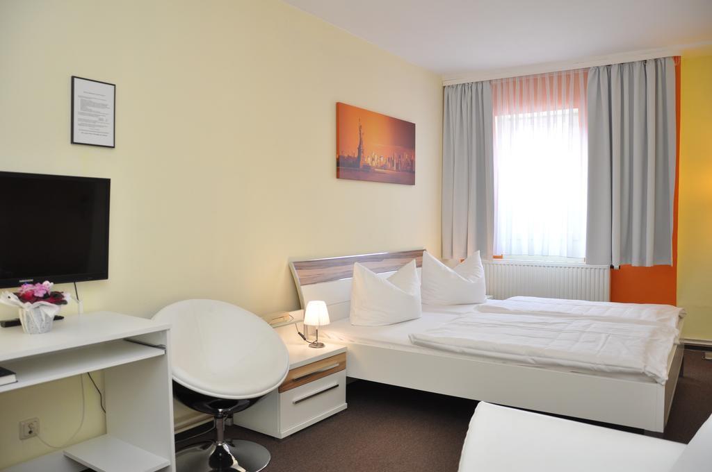 Hotel An Der Kapelle Meiningen Ngoại thất bức ảnh