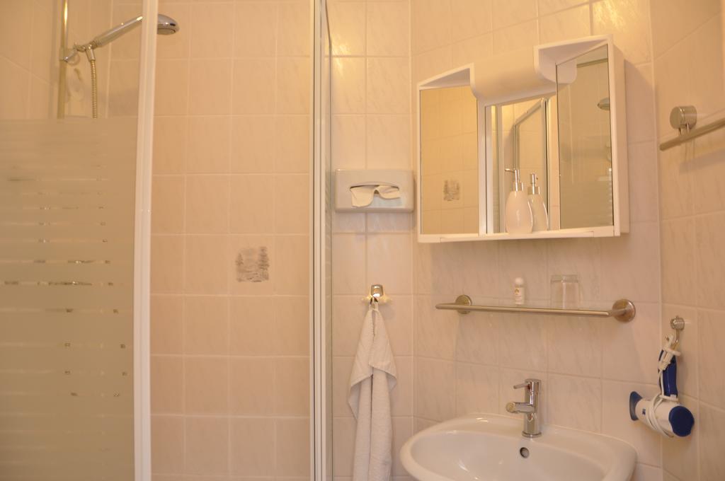 Hotel An Der Kapelle Meiningen Ngoại thất bức ảnh