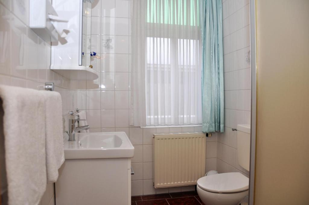 Hotel An Der Kapelle Meiningen Ngoại thất bức ảnh